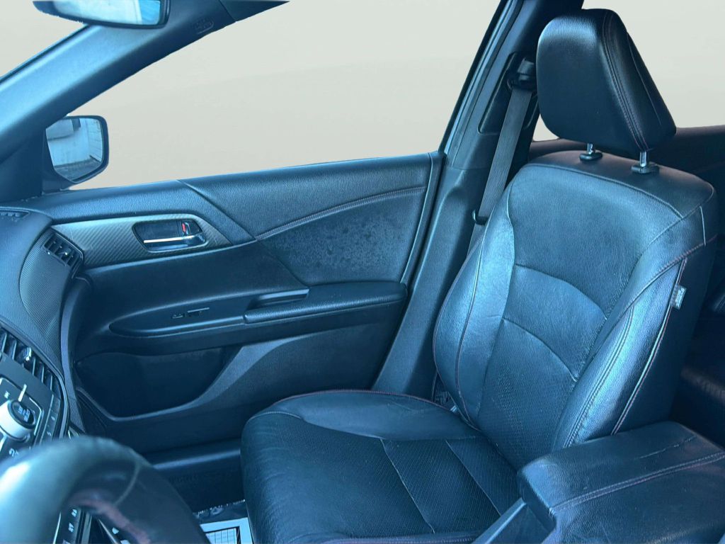 Photo 14 of this HONDA ACCORD