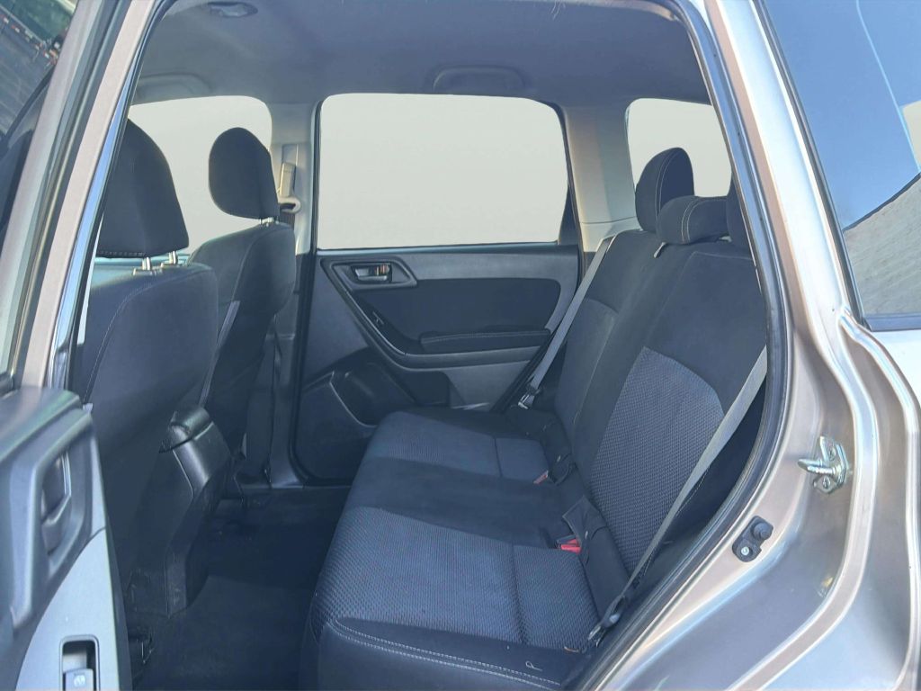 Photo 16 of this SUBARU FORESTER