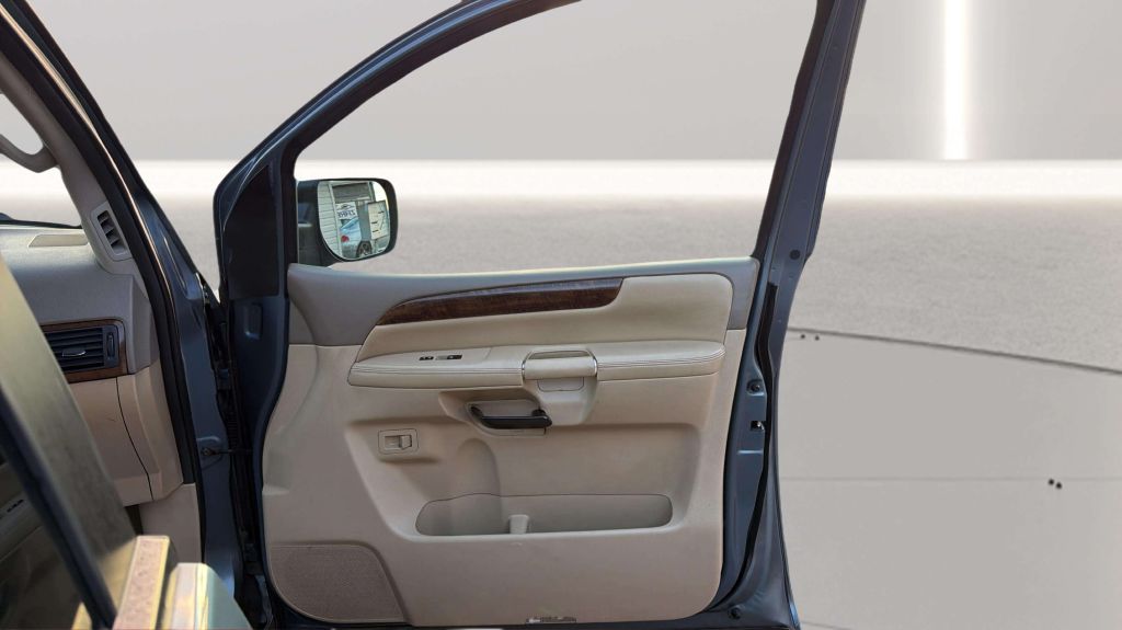 Photo 16 of this NISSAN ARMADA