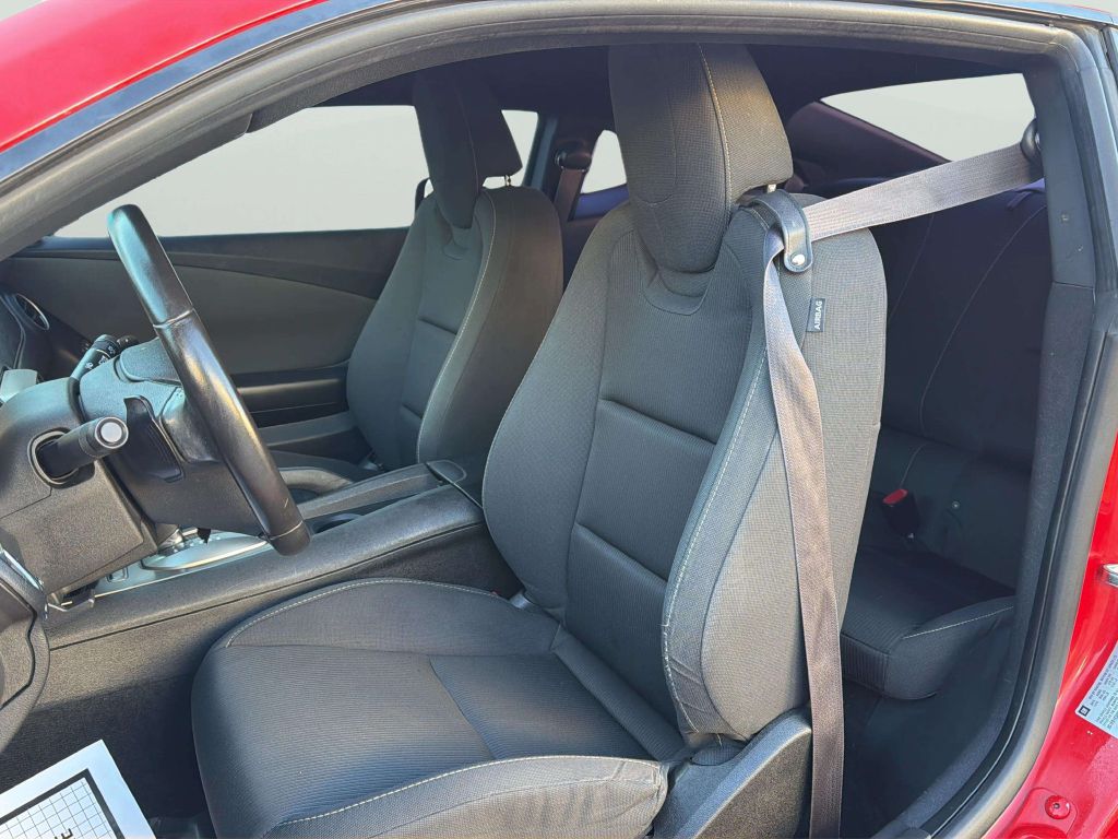 Photo 12 of this CHEVROLET CAMARO