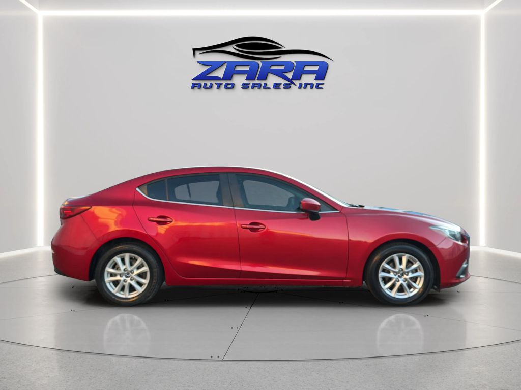 Photo 8 of this MAZDA MAZDA3