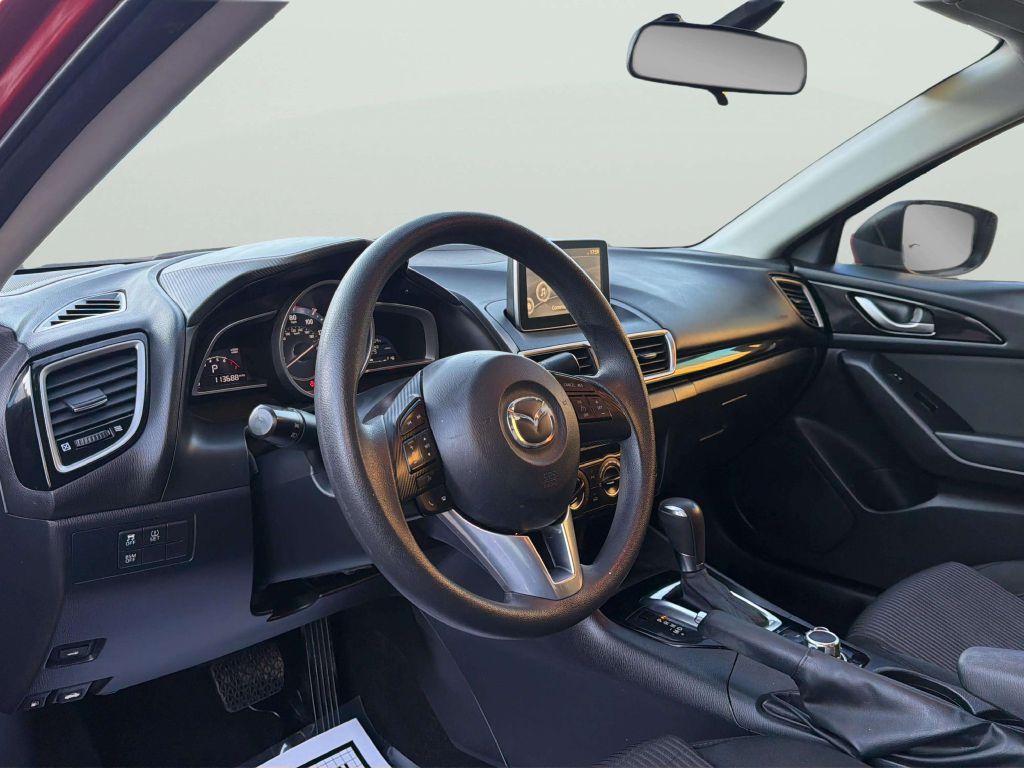 Photo 10 of this MAZDA MAZDA3