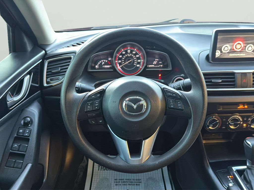 Photo 20 of this MAZDA MAZDA3