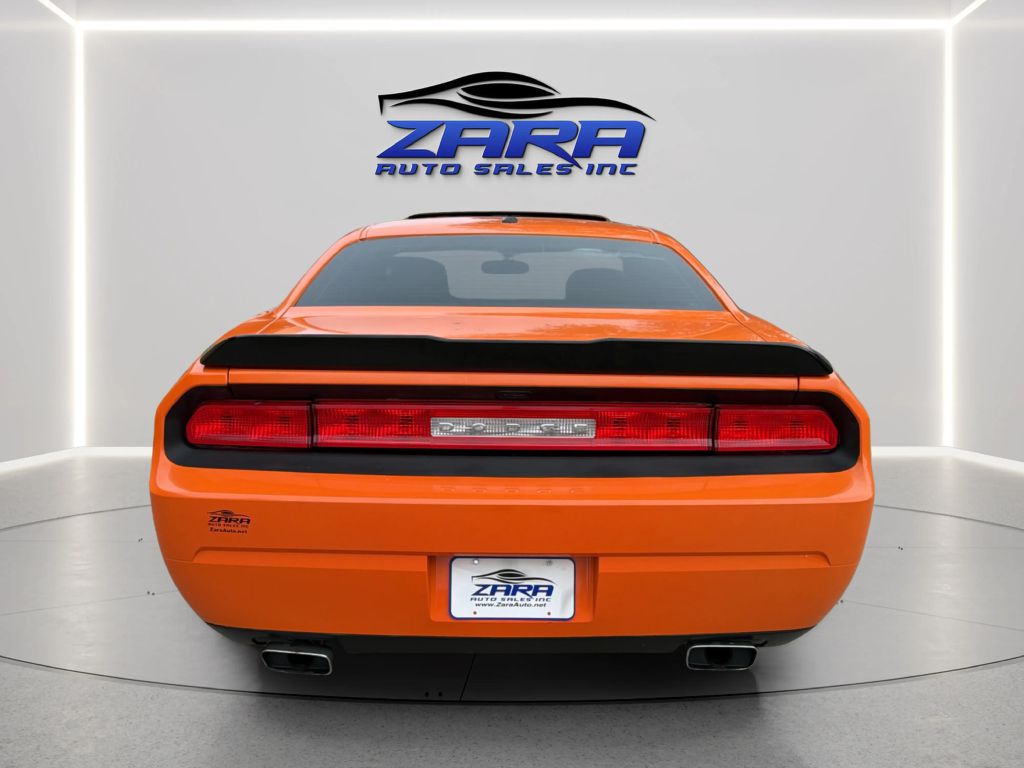 Photo 6 of this DODGE CHALLENGER