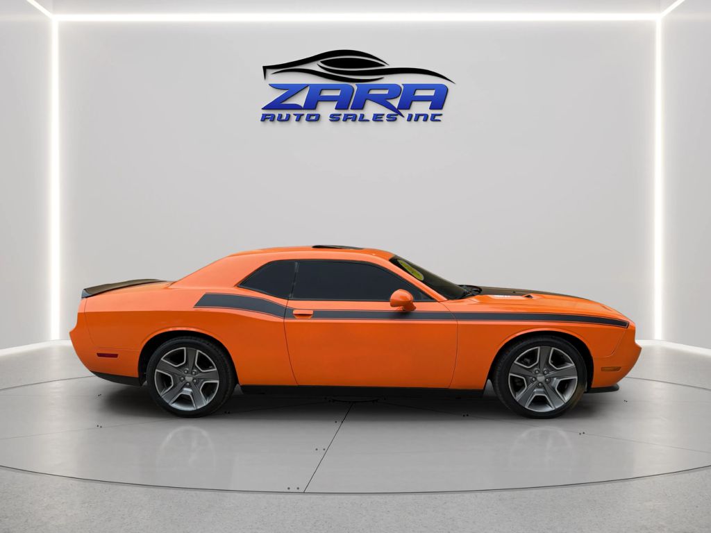 Photo 8 of this DODGE CHALLENGER