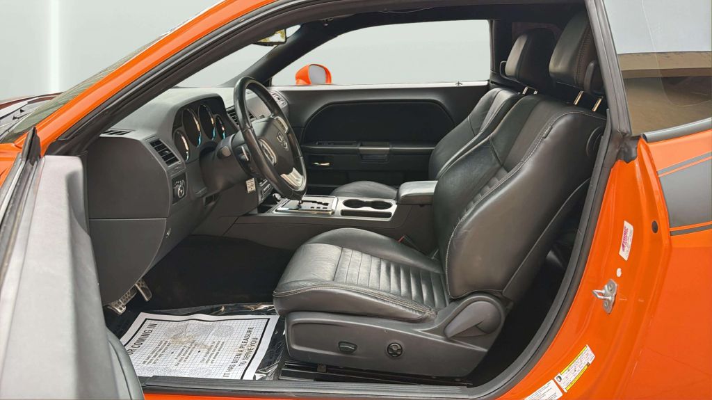 Photo 11 of this DODGE CHALLENGER