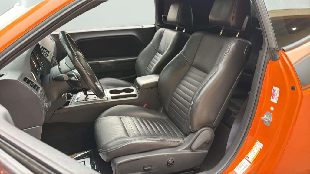 Photo 12 of this DODGE CHALLENGER