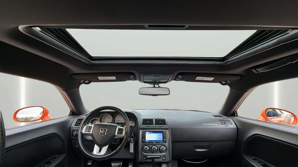 Photo 21 of this DODGE CHALLENGER