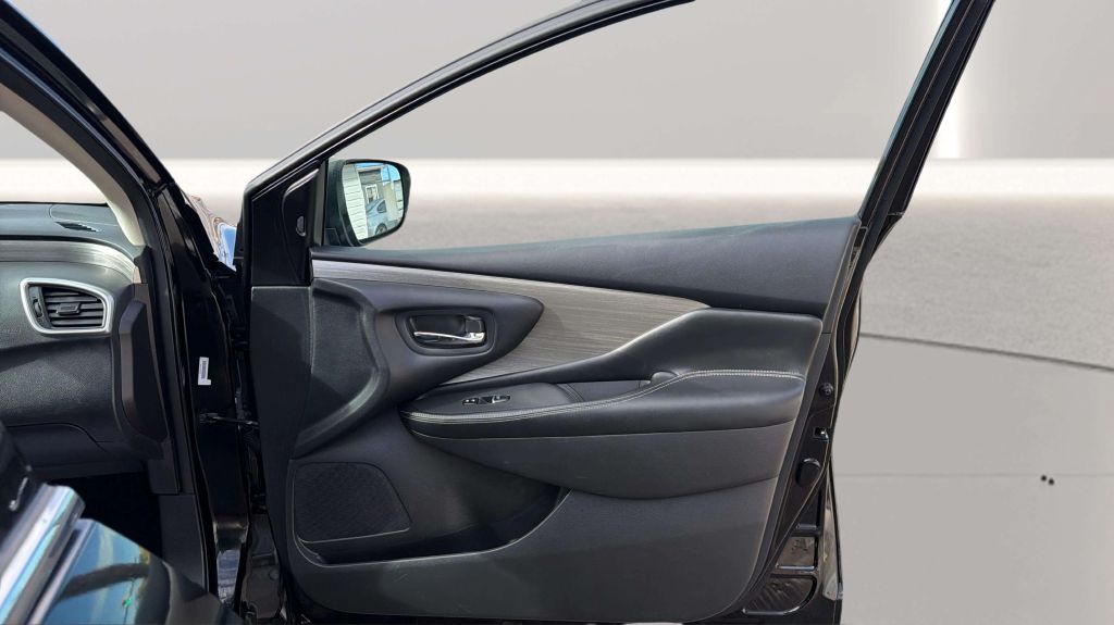 Photo 16 of this NISSAN MURANO