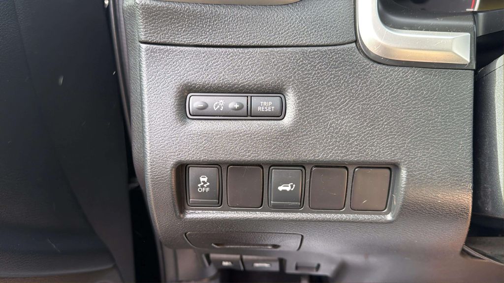 Photo 27 of this NISSAN MURANO