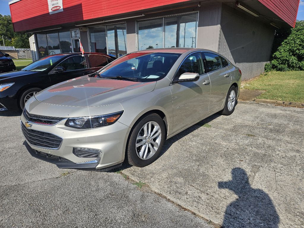 Photo 8 of this CHEVROLET MALIBU