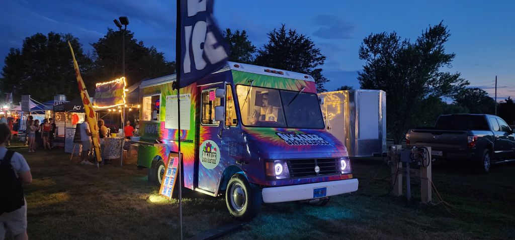 Photo 14 of this WORKHORSE CUSTOM CHA FOOD TRUCK
