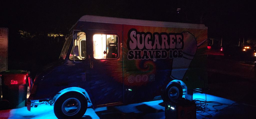 Photo 19 of this WORKHORSE CUSTOM CHA FOOD TRUCK