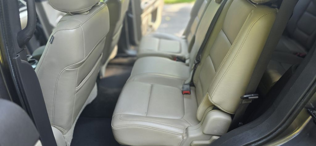 Photo 17 of this FORD EXPLORER