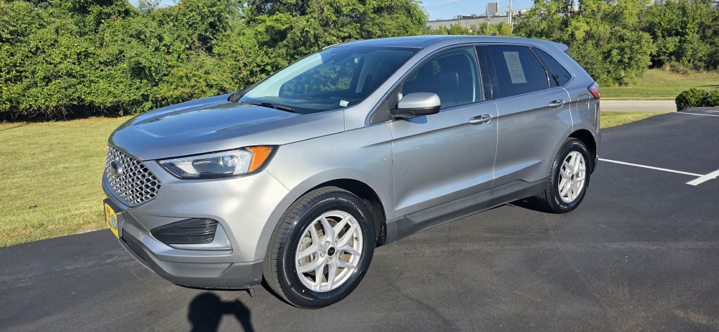Photo 2 of this FORD EDGE