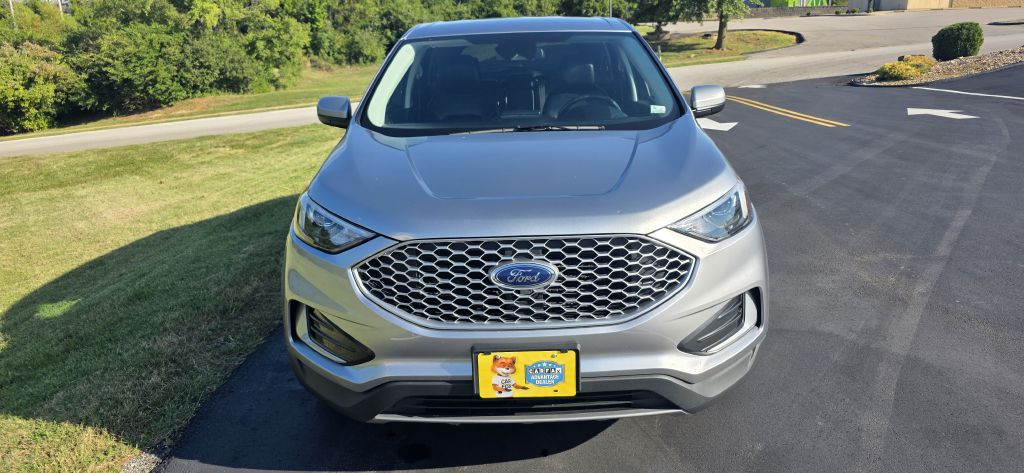 Photo 3 of this FORD EDGE