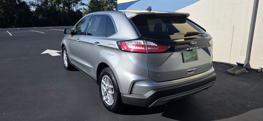 Photo 15 of this FORD EDGE