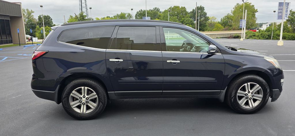 Photo 5 of this CHEVROLET TRAVERSE