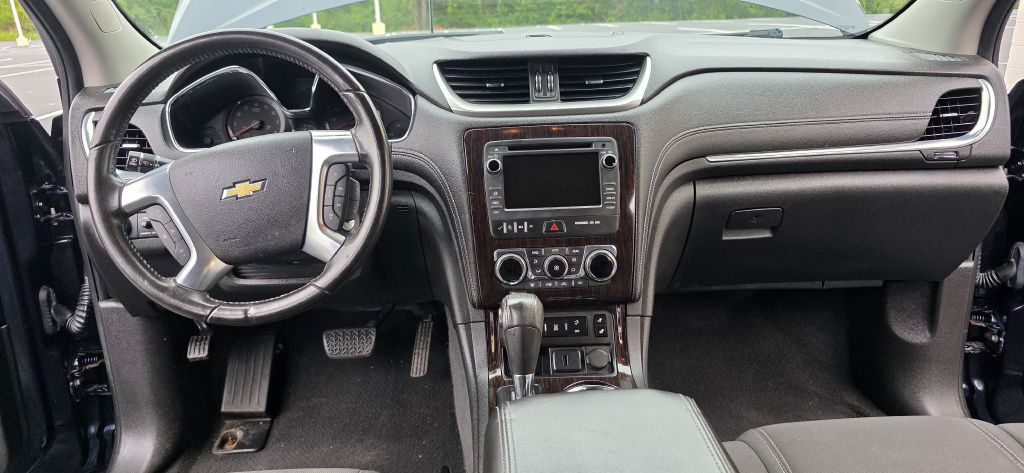 Photo 15 of this CHEVROLET TRAVERSE