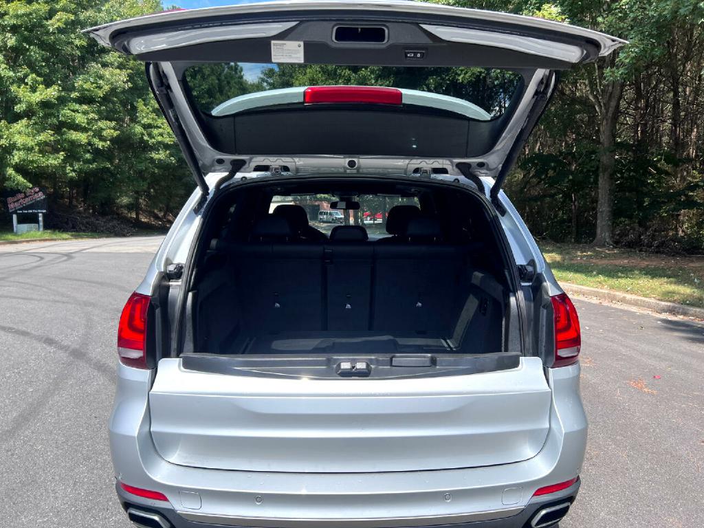Photo 8 of this BMW X5