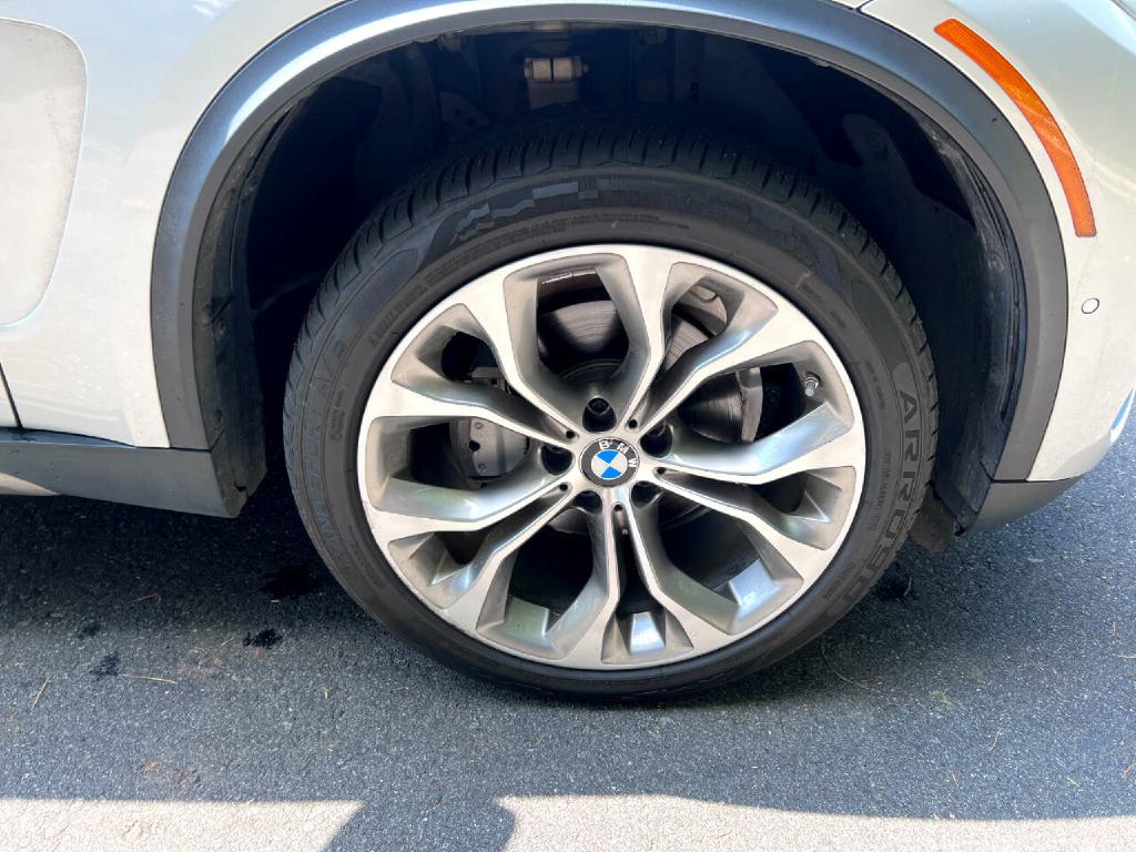 Photo 32 of this BMW X5