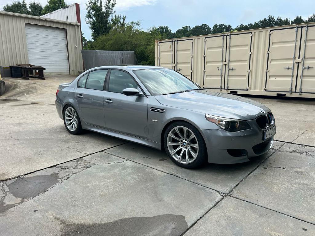 Photo 3 of this BMW M5