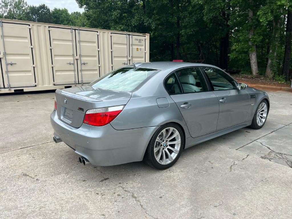 Photo 5 of this BMW M5
