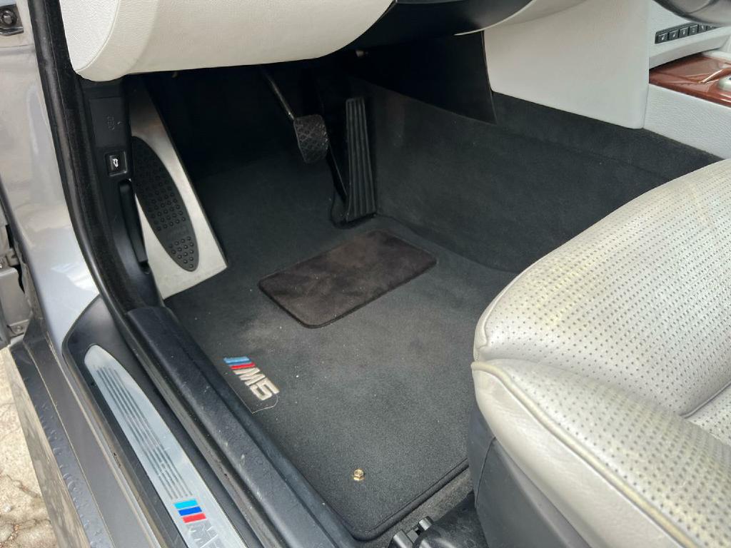 Photo 14 of this BMW M5