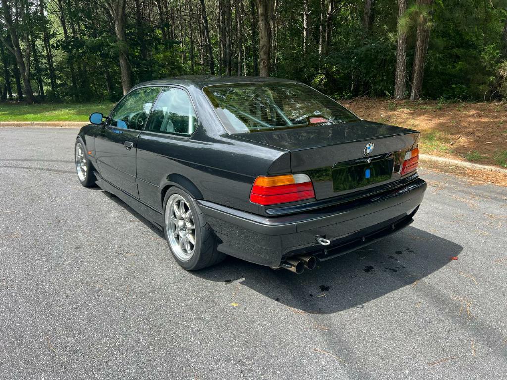 Photo 7 of this BMW M3