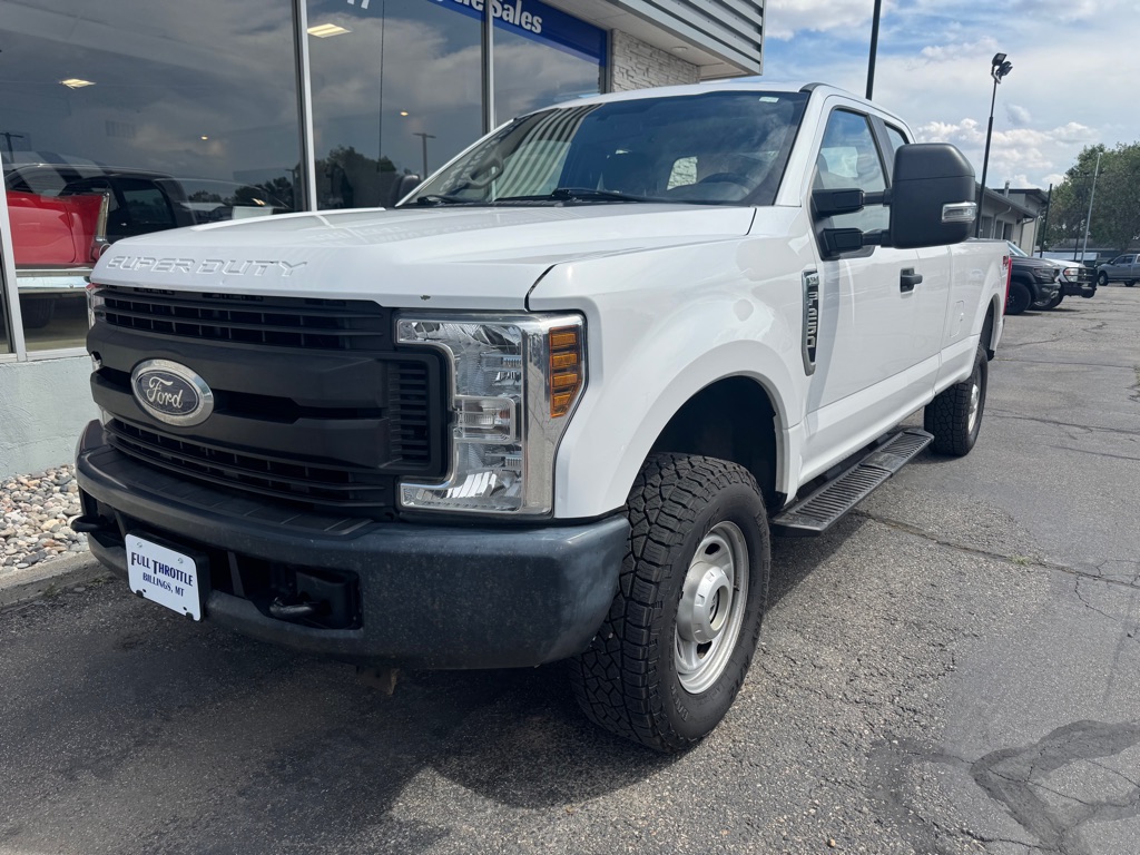White 2018 Ford F-250 Super Duty Pickup Truck Automatic