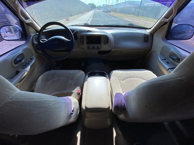 Photo 10 of this FORD F150