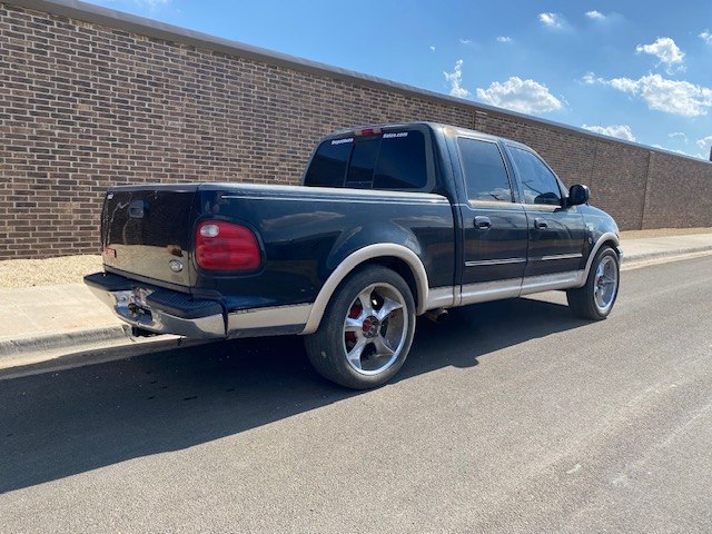 Photo 6 of this FORD F150
