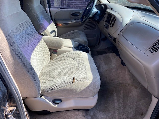 Photo 8 of this FORD F150