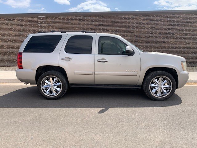 Photo 5 of this CHEVROLET TAHOE LT