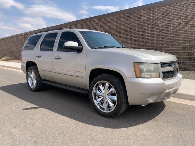 Photo 4 of this CHEVROLET TAHOE LT