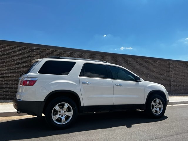Photo 6 of this GMC ACADIA SLE