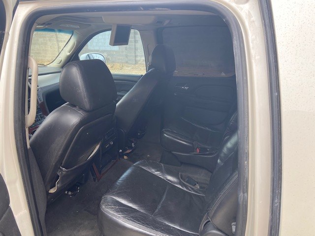Photo 8 of this CADILLAC ESCALADE ESV