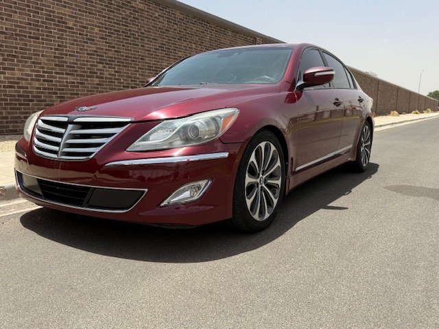 2013 HYUNDAI GENESIS