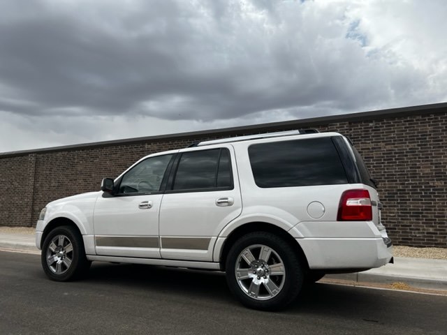 Photo 3 of this FORD EXPEDITION