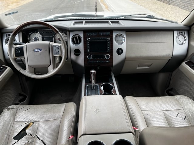 Photo 10 of this FORD EXPEDITION