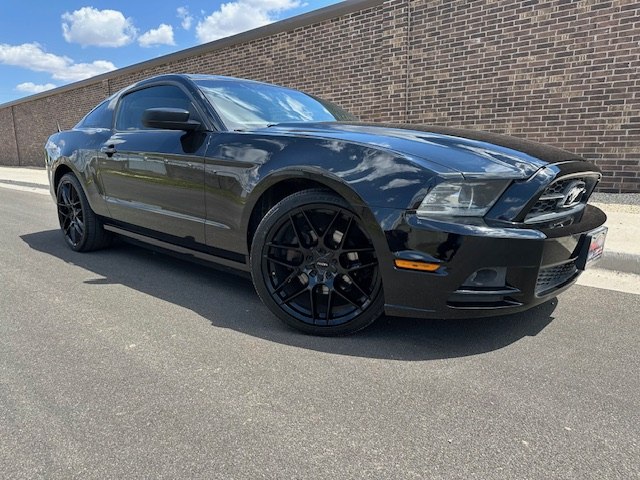 Photo 4 of this FORD MUSTANG