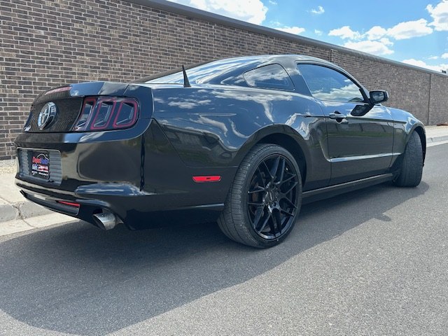 Photo 6 of this FORD MUSTANG