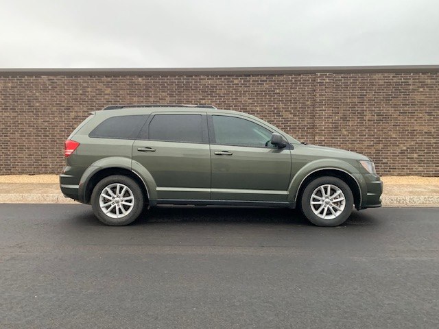 Photo 5 of this DODGE JOURNEY SE
