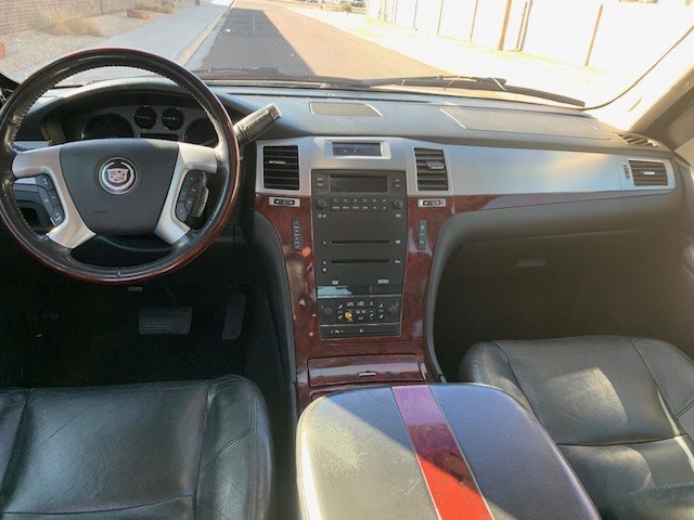 Photo 9 of this CADILLAC ESCALADE