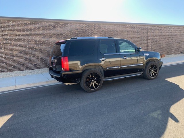 Photo 6 of this CADILLAC ESCALADE