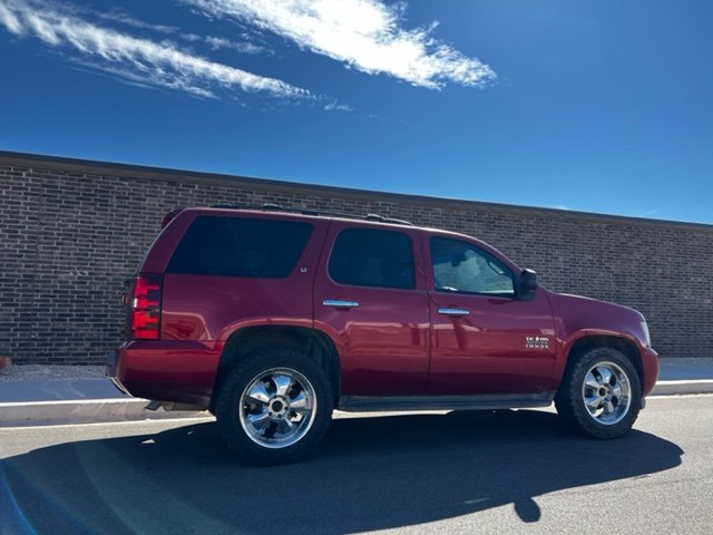 Photo 6 of this CHEVROLET TAHOE