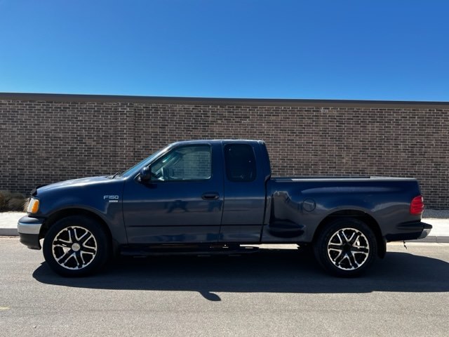 Photo 2 of this FORD F-150