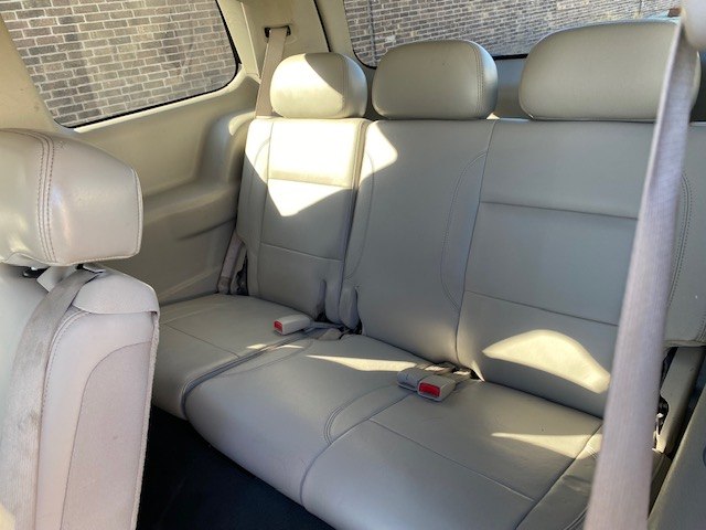 Photo 9 of this CHRYSLER ASPEN LIMITED