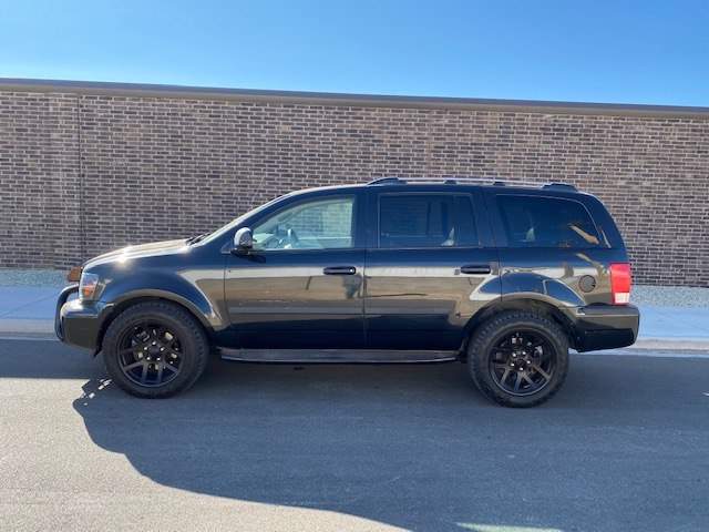 Photo 2 of this CHRYSLER ASPEN LIMITED