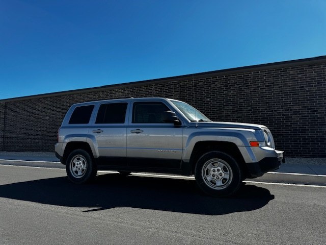 Photo 4 of this JEEP PATRIOT
